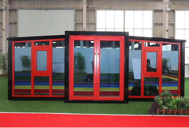 Modular-40ft-Expandable-Steel-Shipping-Container-House-for-Hospital-Use-or-Customized-Modified-Shipping-Container_03.jpg