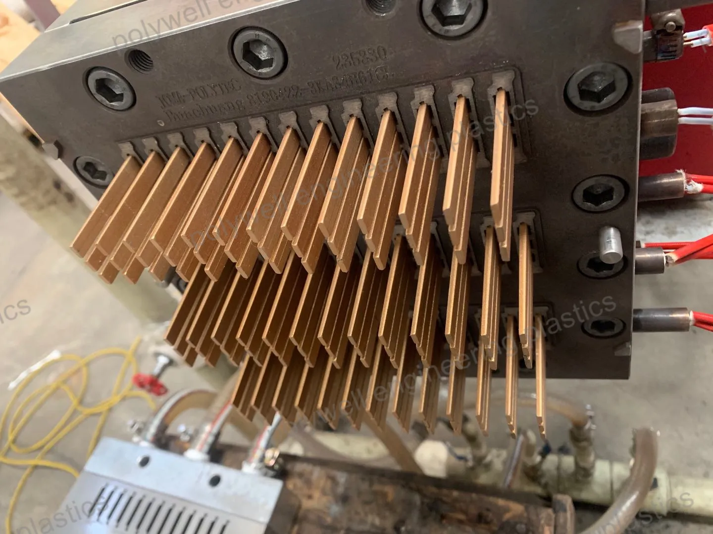 High-Quality Thermal Break Strips ntawm Extrusion Pwm Tsim Optimization