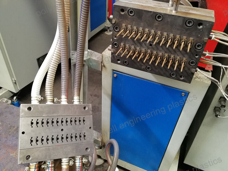 PA66GF25 Profile Customizable Mold Used to Extruder Thermal Break Strip Steel Extrusion Mold