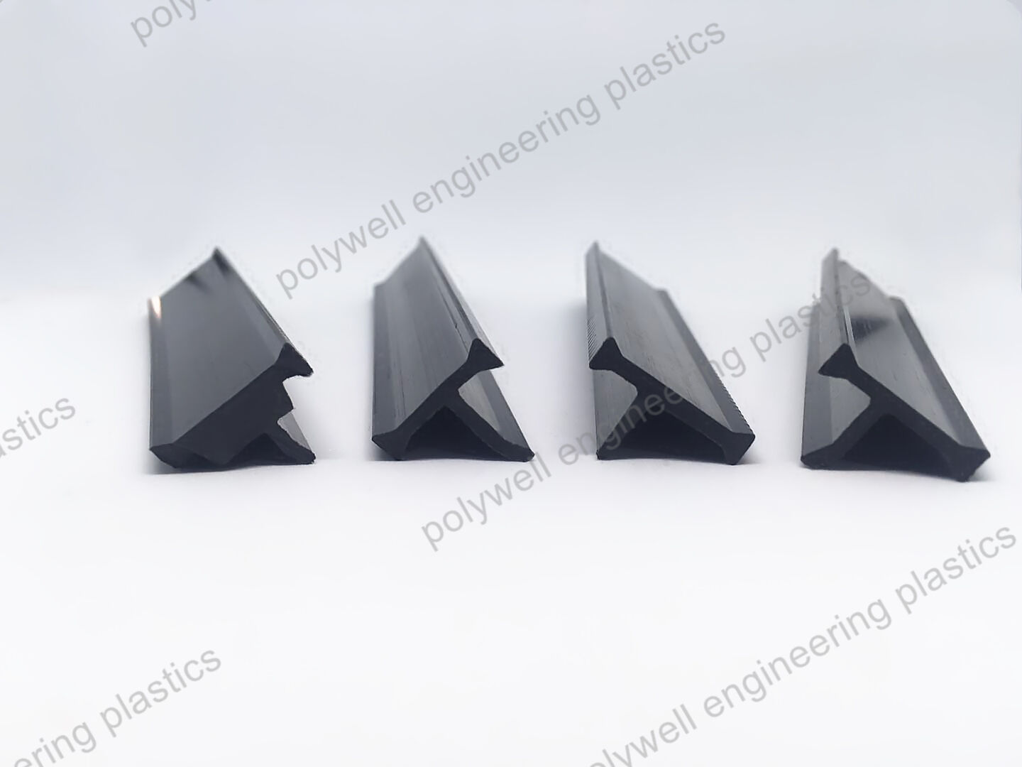 Polyamide Insulation Strip PA66GF25 Extrusion Plastic Profile with High Heat Insulation Sound Resistance