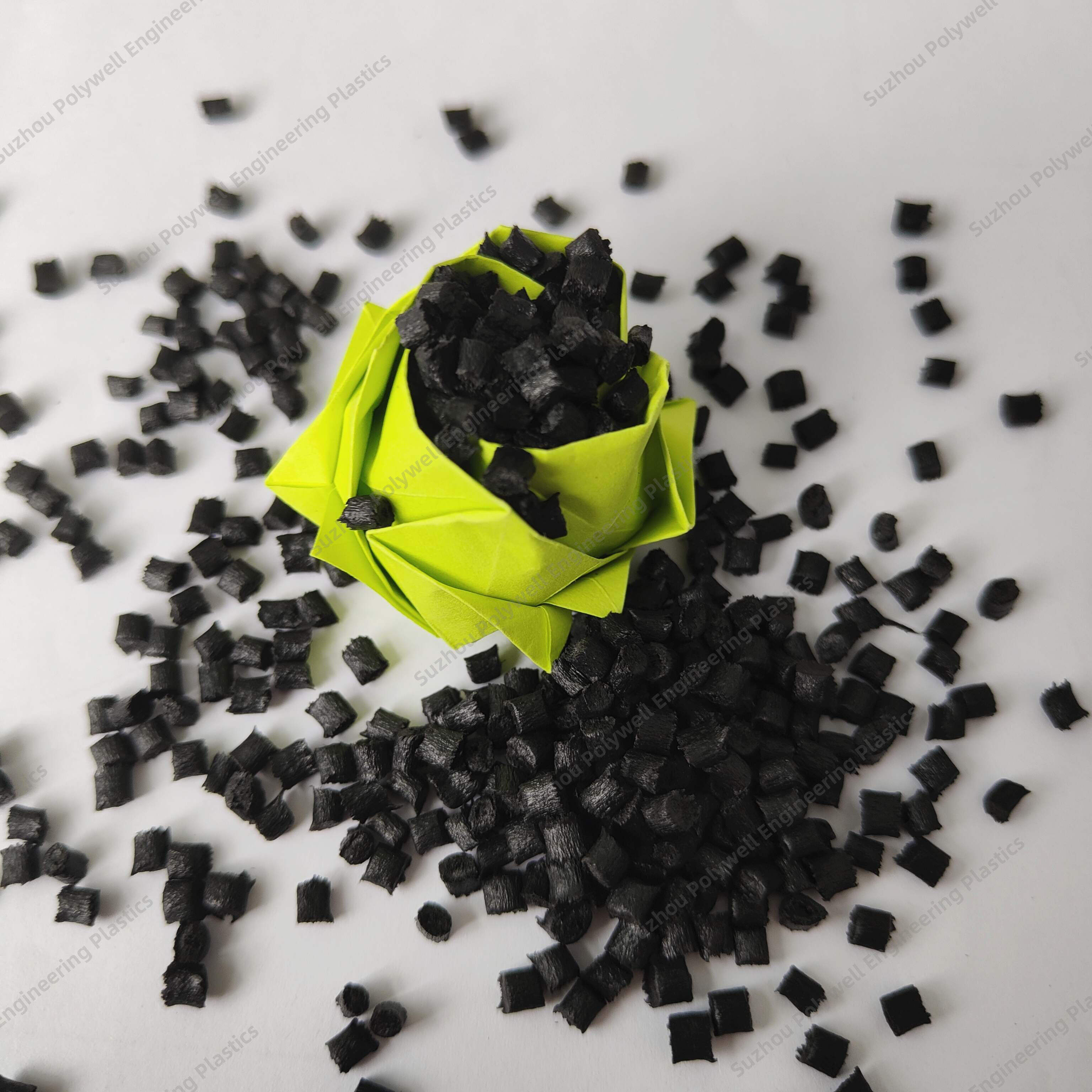 High Output Black Nylon PA66GF25 Plastic Molding Granules to Produce Polyamide Heat Insulation Strip
