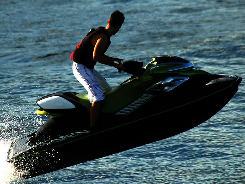 Why Competition Life Vests are Essential for Serious Athletes