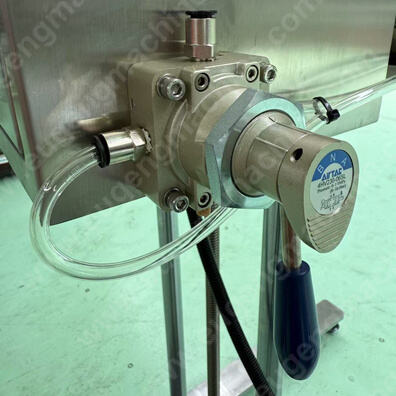 Lip gloss mascara foundation filling machine production line8.jpg