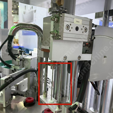 Lip gloss mascara foundation filling machine production line (2).png