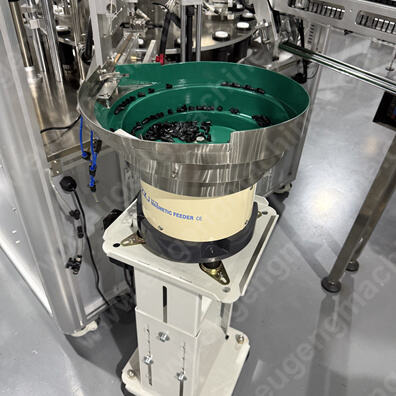 Automatic cosmetic mascara filling and capping machine3.jpg