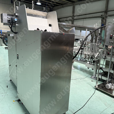 12 nozzles deodorant stick hot filling machine produciton line (7).jpg