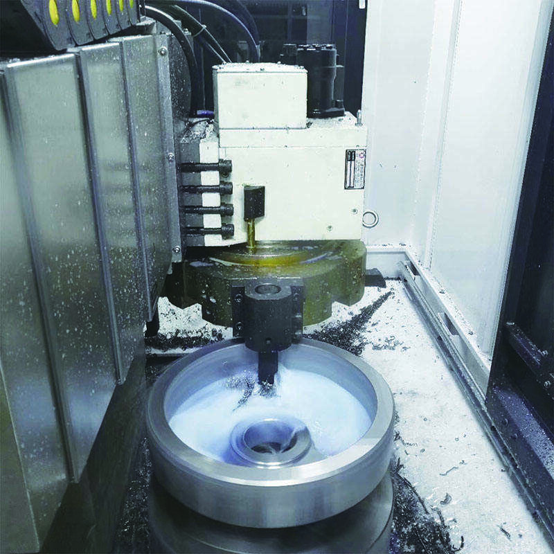Tour vertical CNC personnalisable pour des opérations d'usinage efficaces et précises
