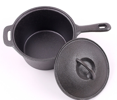 cast iron stockpot