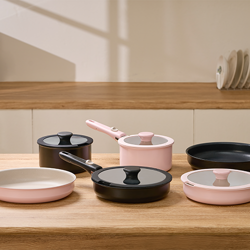 Echo's New Pink & Black Cookware Set: Detachable, Durable & Delightful