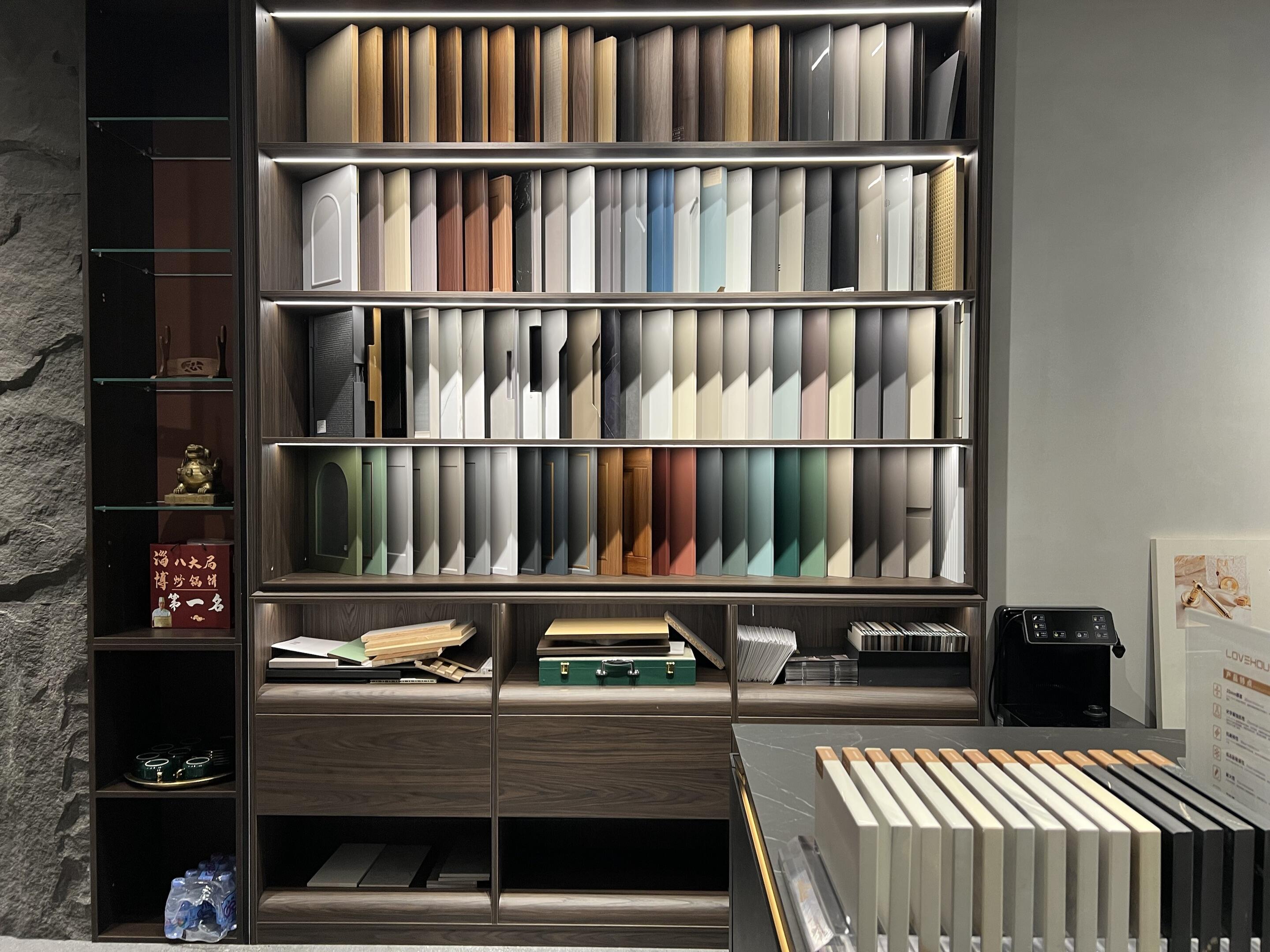 Material & Finish Options: