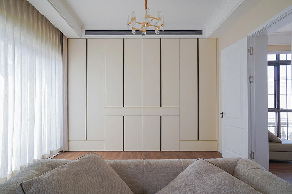 Custom - Made Beige Wardrobe with Multi - Compartment Design, LED Lighting, and High - Quality Hinges for a Spacious Bedroom Space