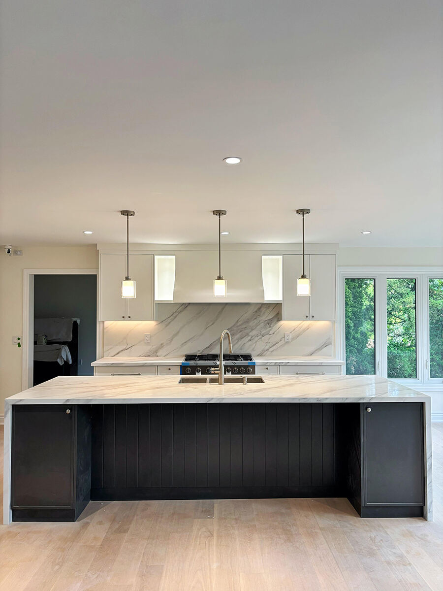 Custom - Built na Minimalist na Cabinetry para sa Modernong Bahay