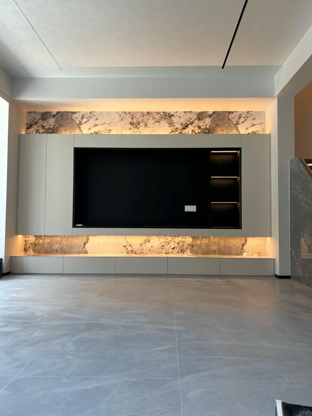 Modern minimalist wind rock panel TV cabinet