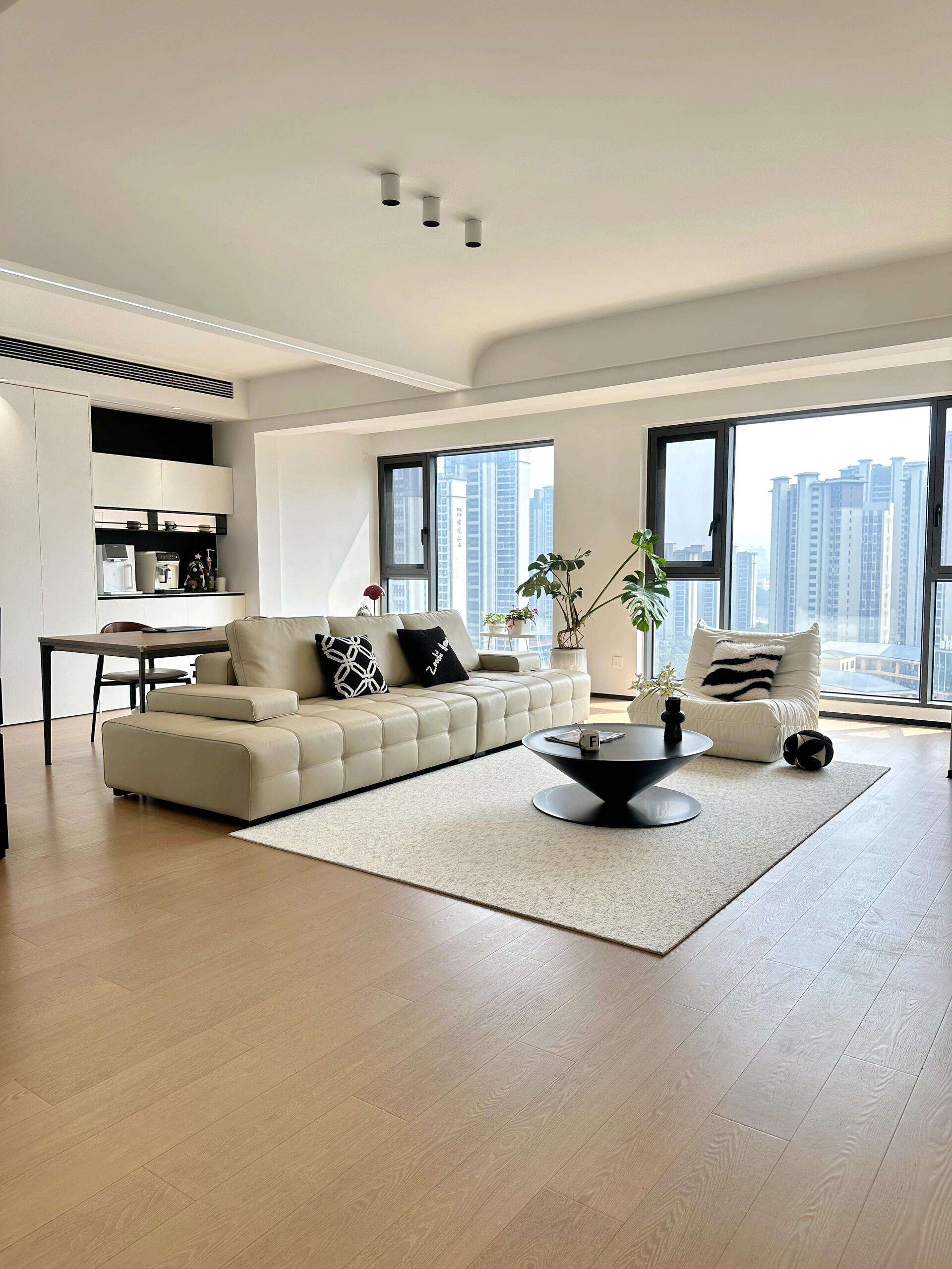 Residential Project on Nanjing Road, Shanghai, China