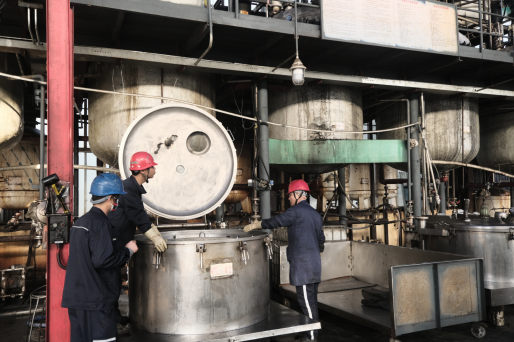 A Meeting to Reinforce Equipment Management