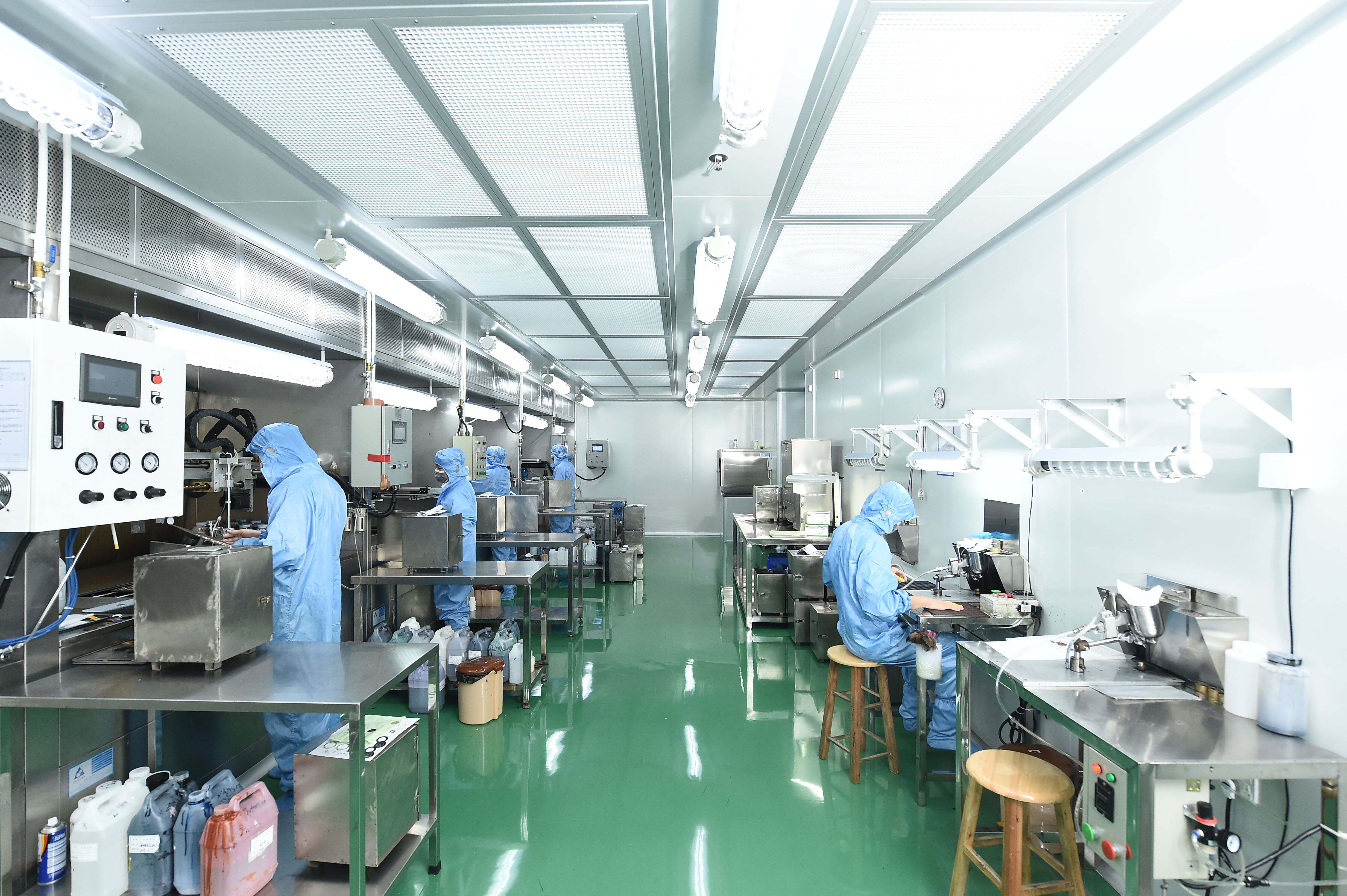 Why Professional Watch Manufacturer Matters for Quality Timepieces
