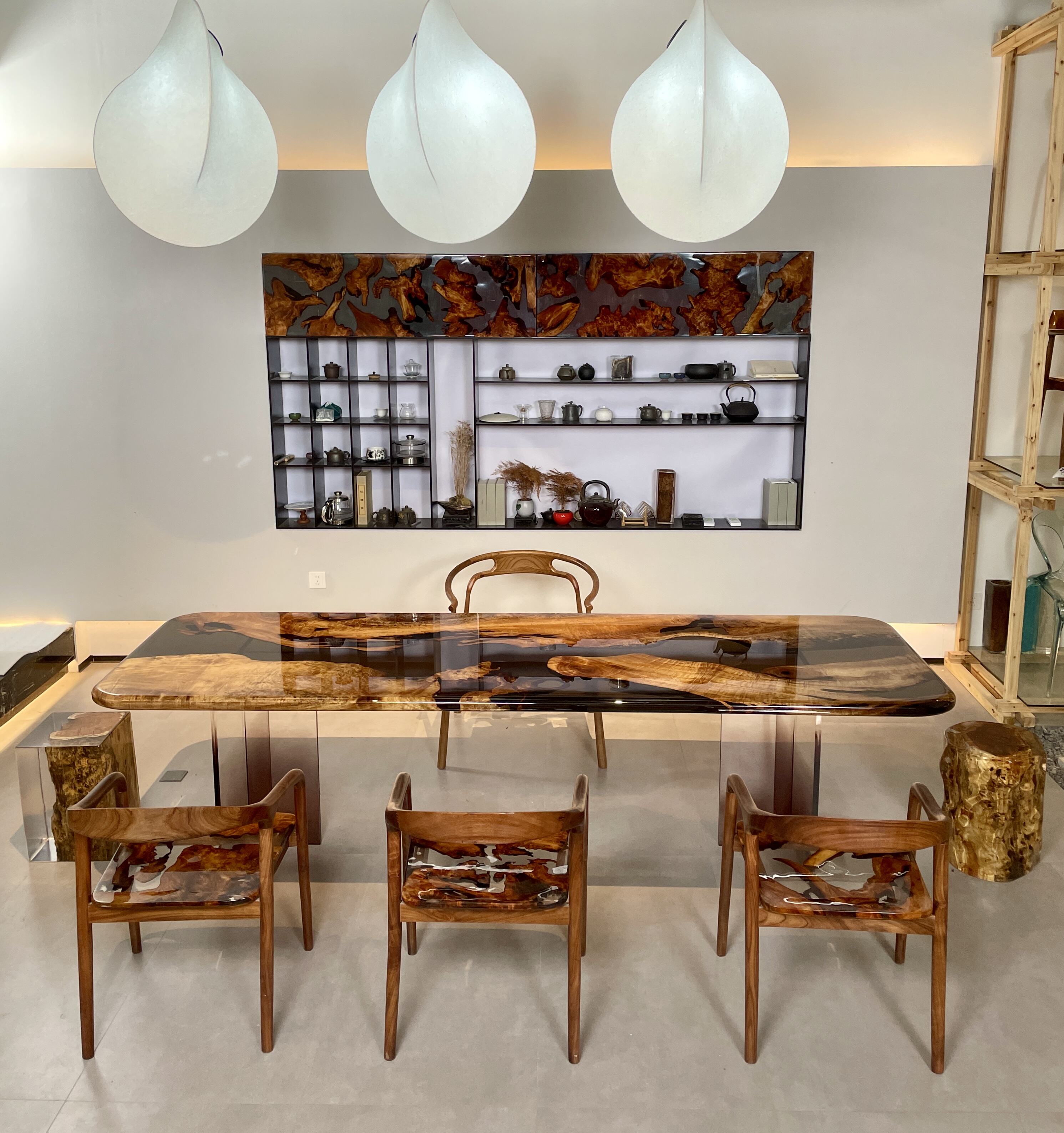 Flower Tables: Unique Designs for a Botanical Vibe