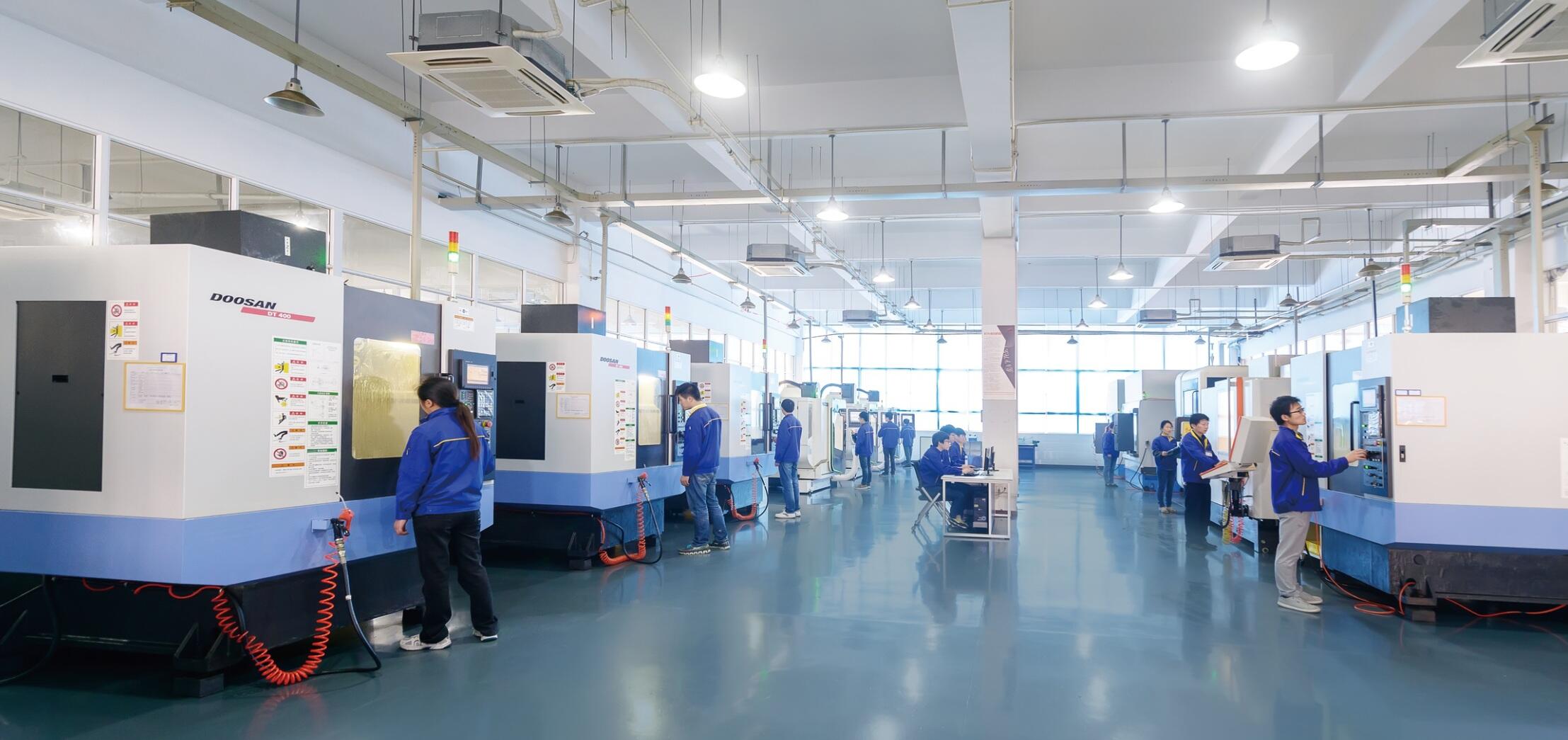 Take You Into The Medical Orthopedic Implant Supplier Processing Center- Manufacturing Process Of High-Precision Titanium Bone Plates And Screws