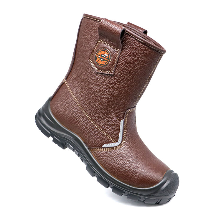 Непревзойдено качество и надеждност в обувките за безопасност с пързалка