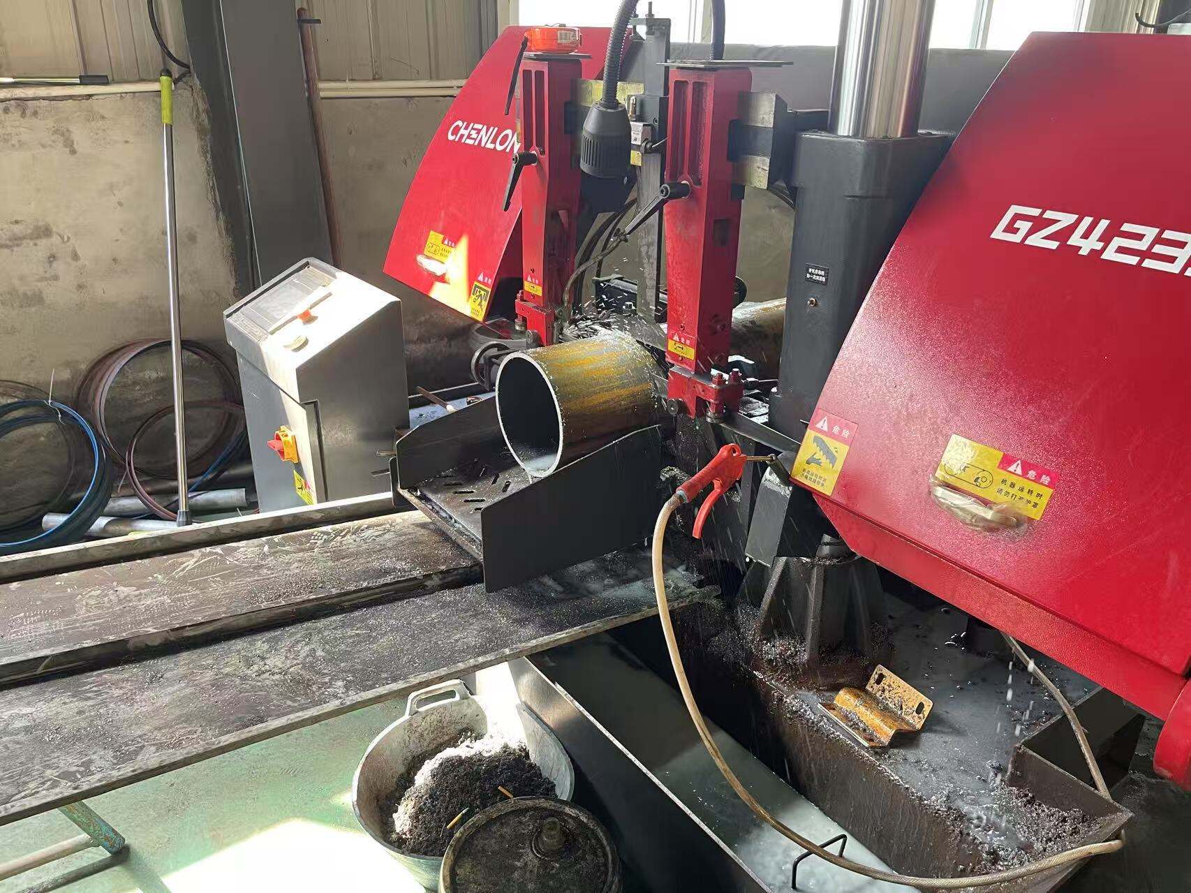 sawing machine.jpg