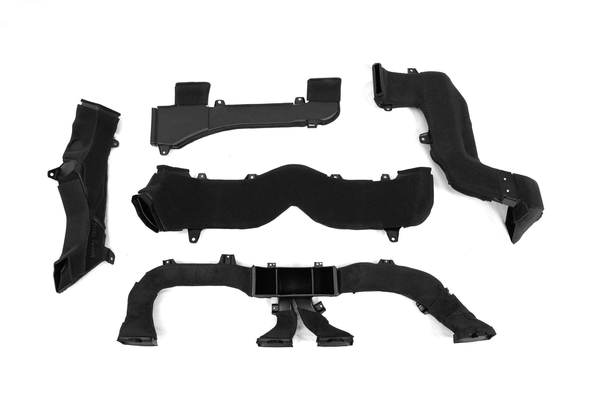 Blow Molding Automotive Parts Combining Durability and Design Flexibility