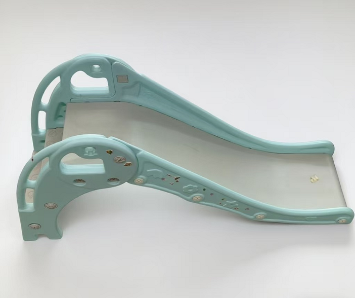 Safe, durable, ultra-light and colorful blow-molded children's slide