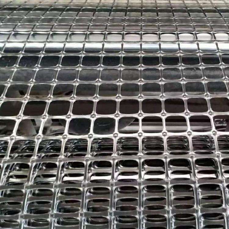 Eco-friendly plastic driveway pavers