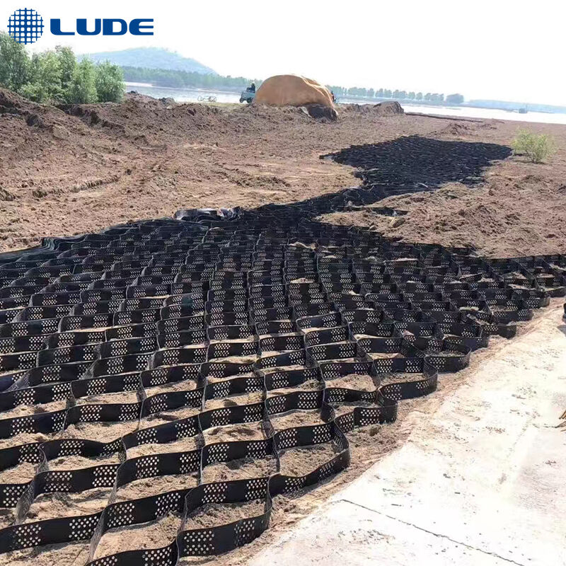 product hdpe geocell gravel stabilizer 50mm 200mm manufacturers price for ground grid for farm land walkway driveway road strengthening-7