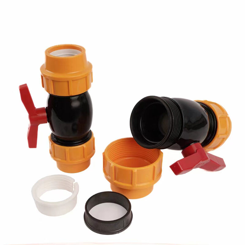 التوصل العالمي مع الخبرة المحلية