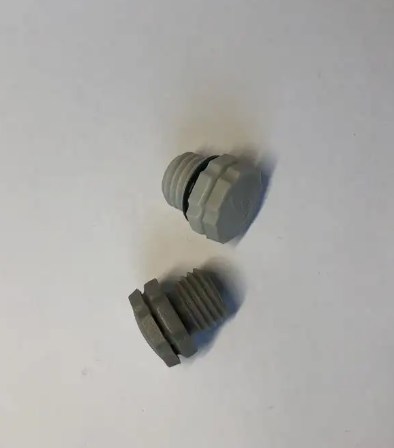 Comparing Smart Venting and Standard Fastening Solutions