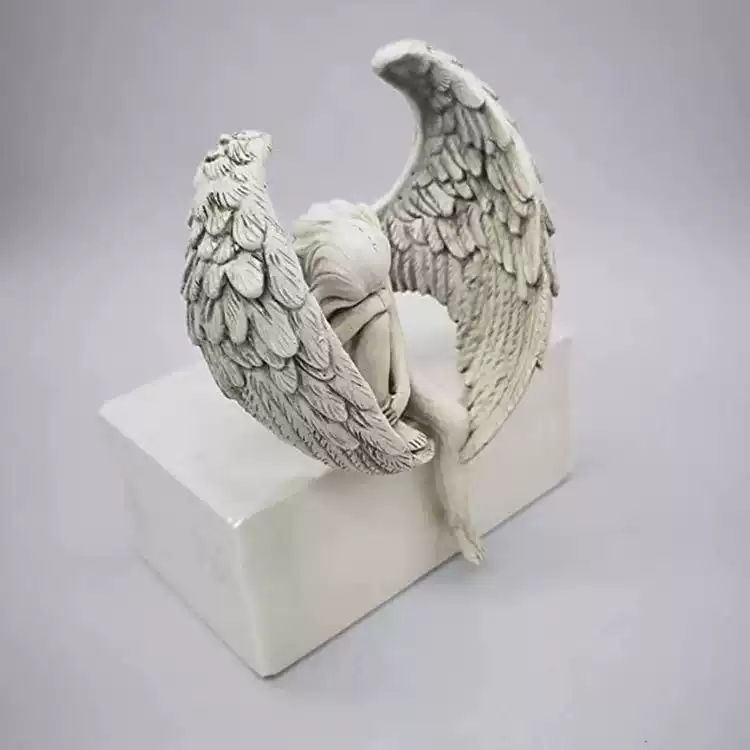 天使のレジンクラフト装飾品
