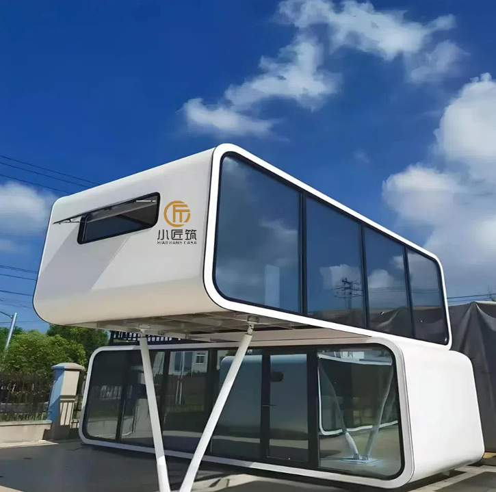 What advantages do modern prefab houses have?
