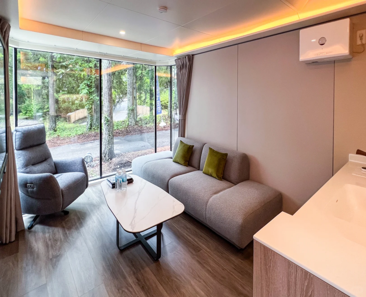 modular space capsule-1