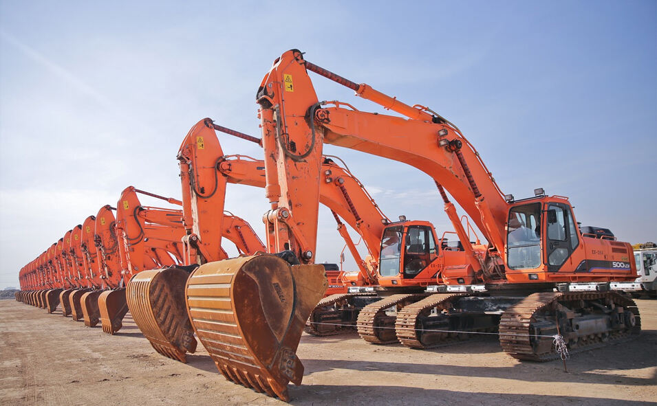 Enhancing Infrastructure Development with Hengwang Excavators