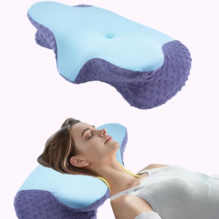 Fatigué des oreillers mal ajustés ? Ce modèle en mousse à mémoire de forme réglable s'adapte à votre morphologie