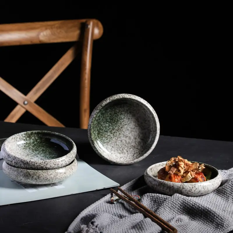 How Ceramic Salad Plates Enhance the Aesthetic of Your Dining Table