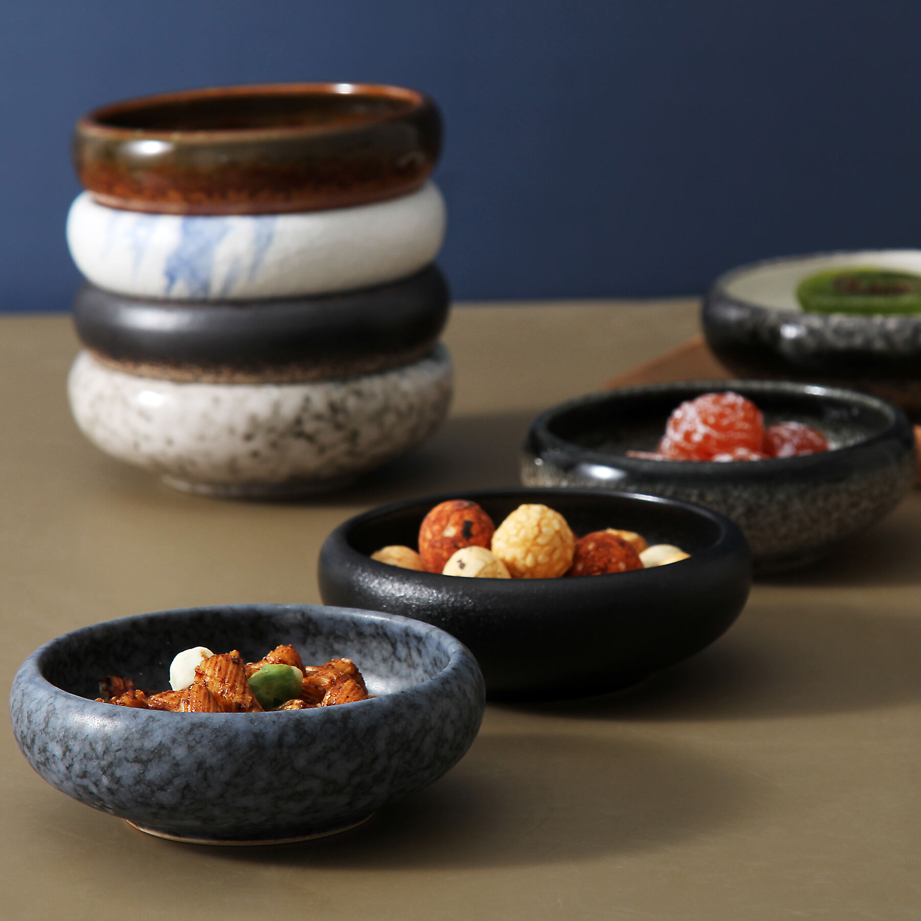 Benefits of Different Materials for Sauce Bowls