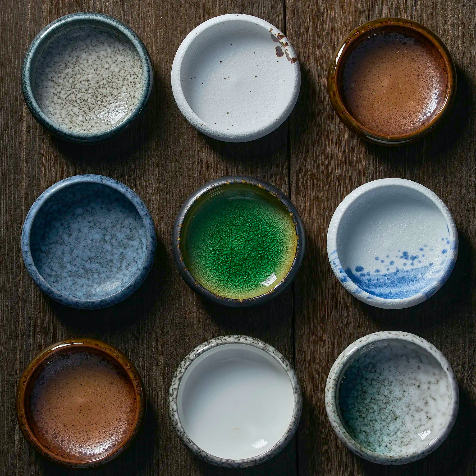 How to pair sauce bowls with matching tableware?