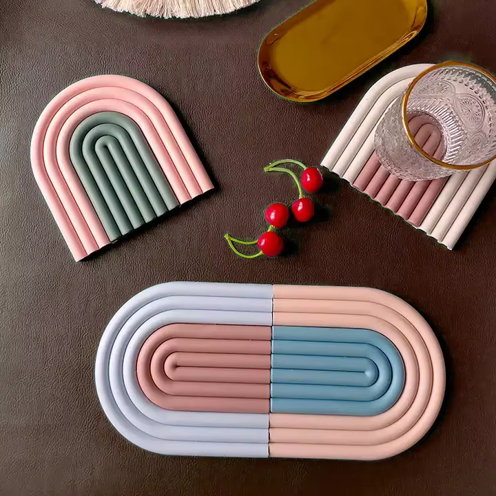 Nordic Style Eco-Friendly Custom Rubber Silicone PVC Table Mats Non-Slip Cup Mat Plate with Cute Rainbow Coaster for Drinks supplier