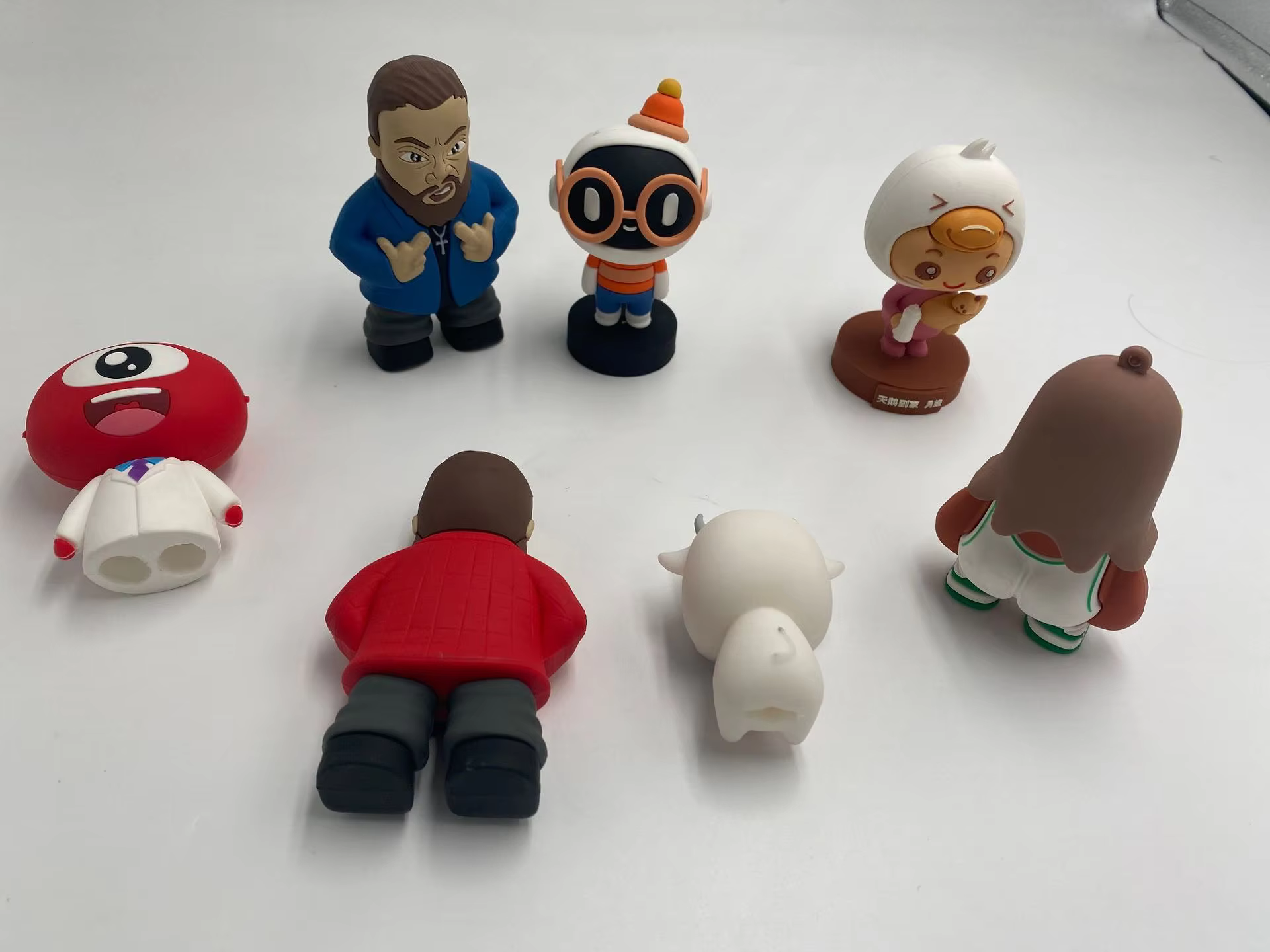 15+ Years Wholesale Custom High Quality Toy Factory Produces  Cartoon Shape Anime PVC Action Toy Figures details