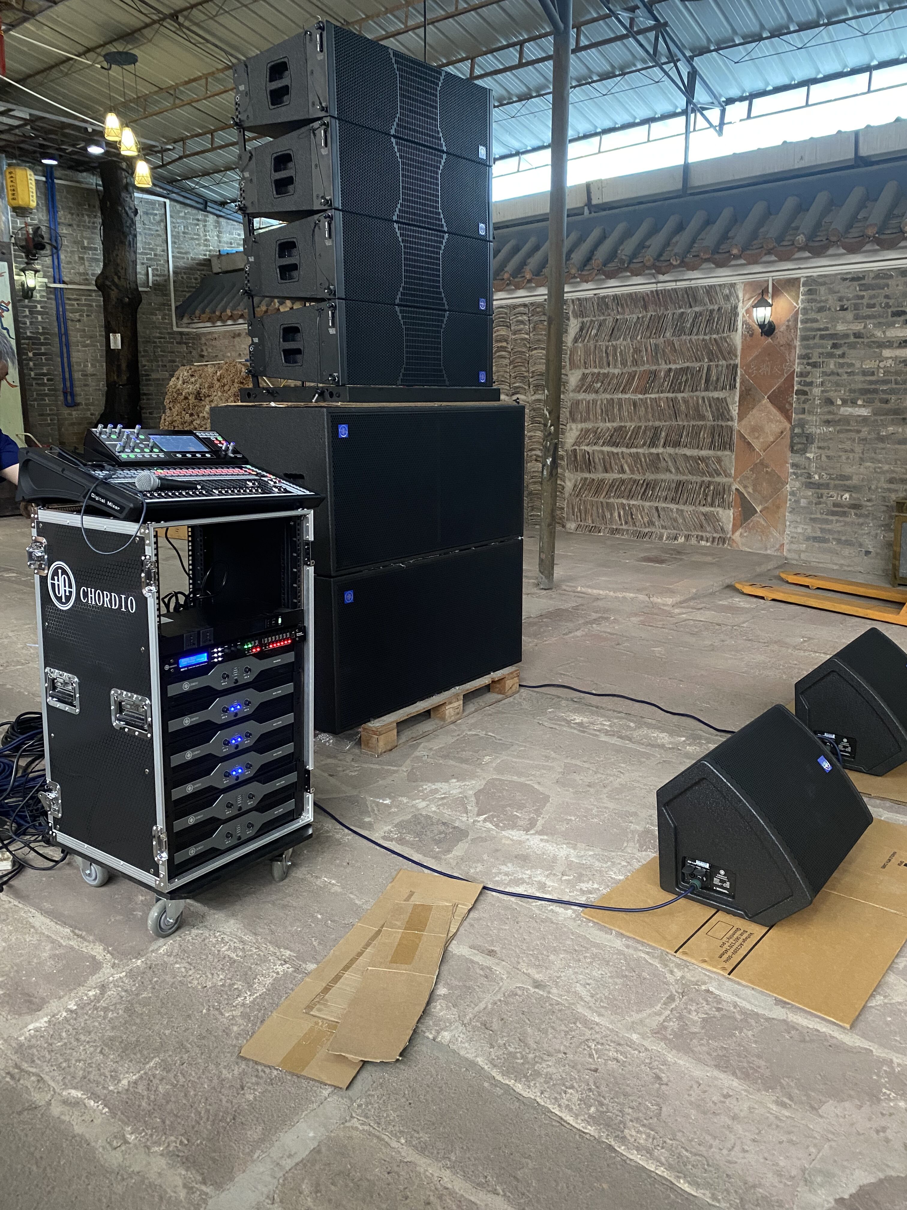 Welke rol speelt een PA-versterker bij geluidsversterking?