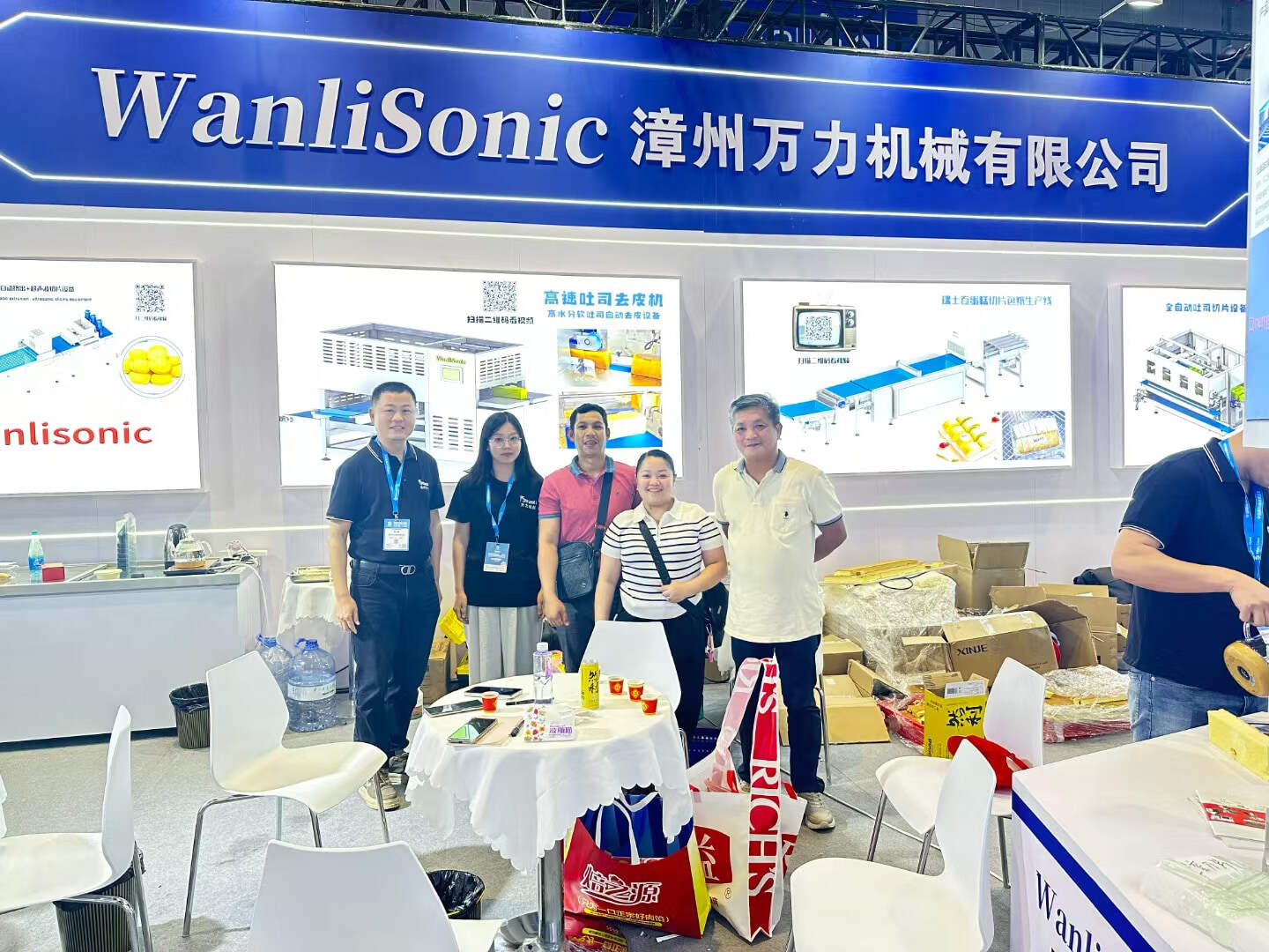 展会图片1.jpg