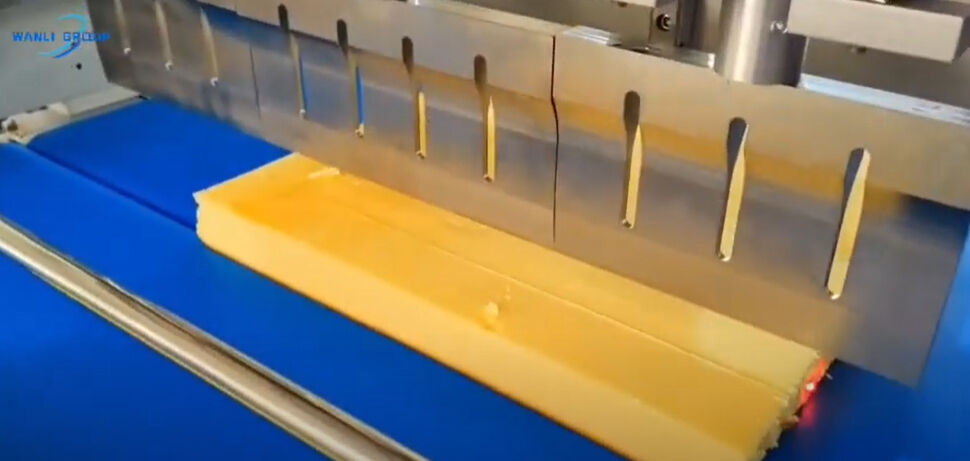 Wanli Ultrasonic Cake Cutting Machine for Sandwich Use