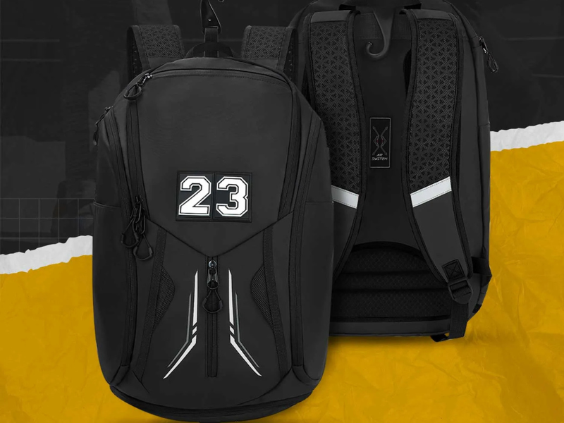 How to Choose a Football Duffle Bag for Travel?