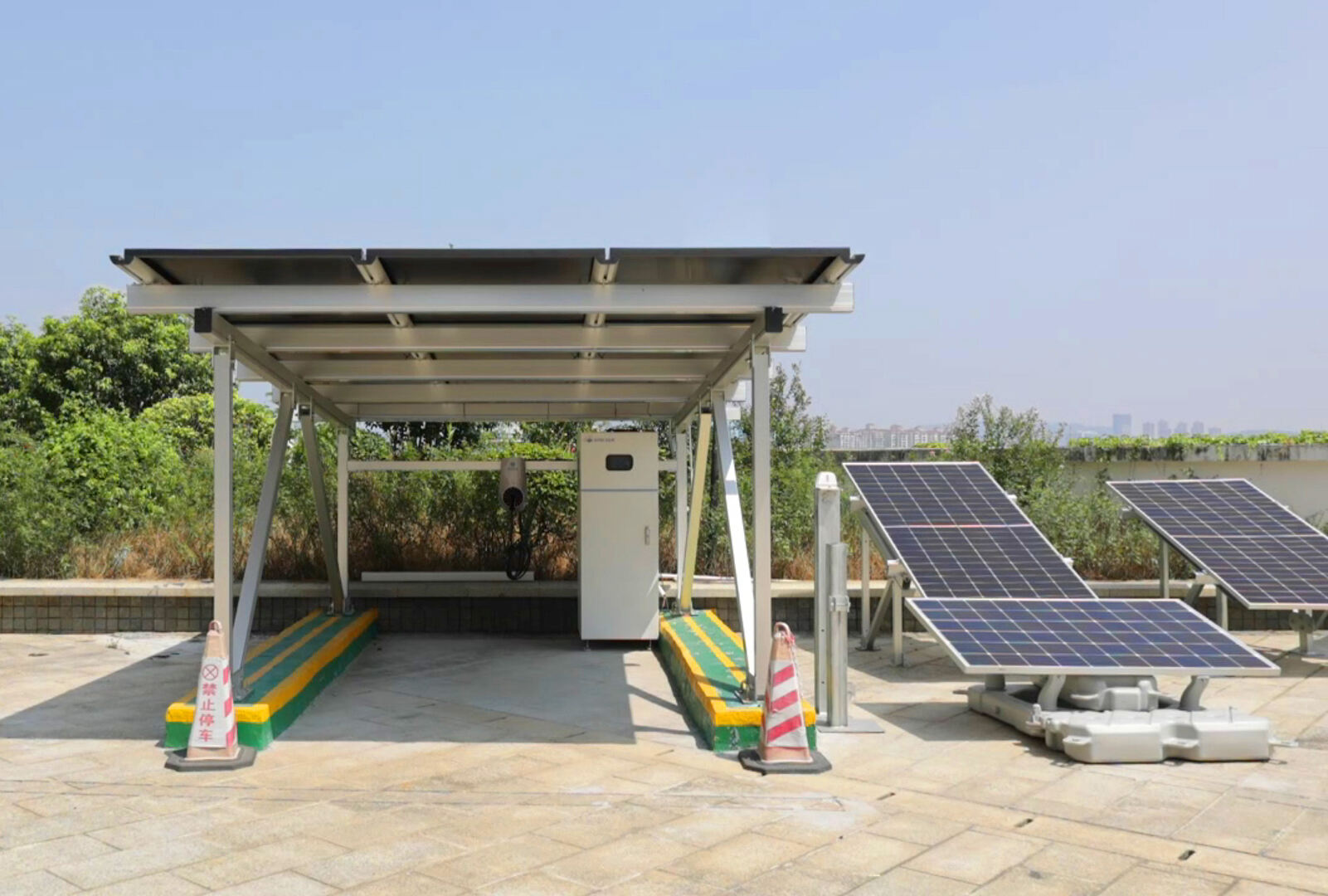 solar carport structures residential.jpg