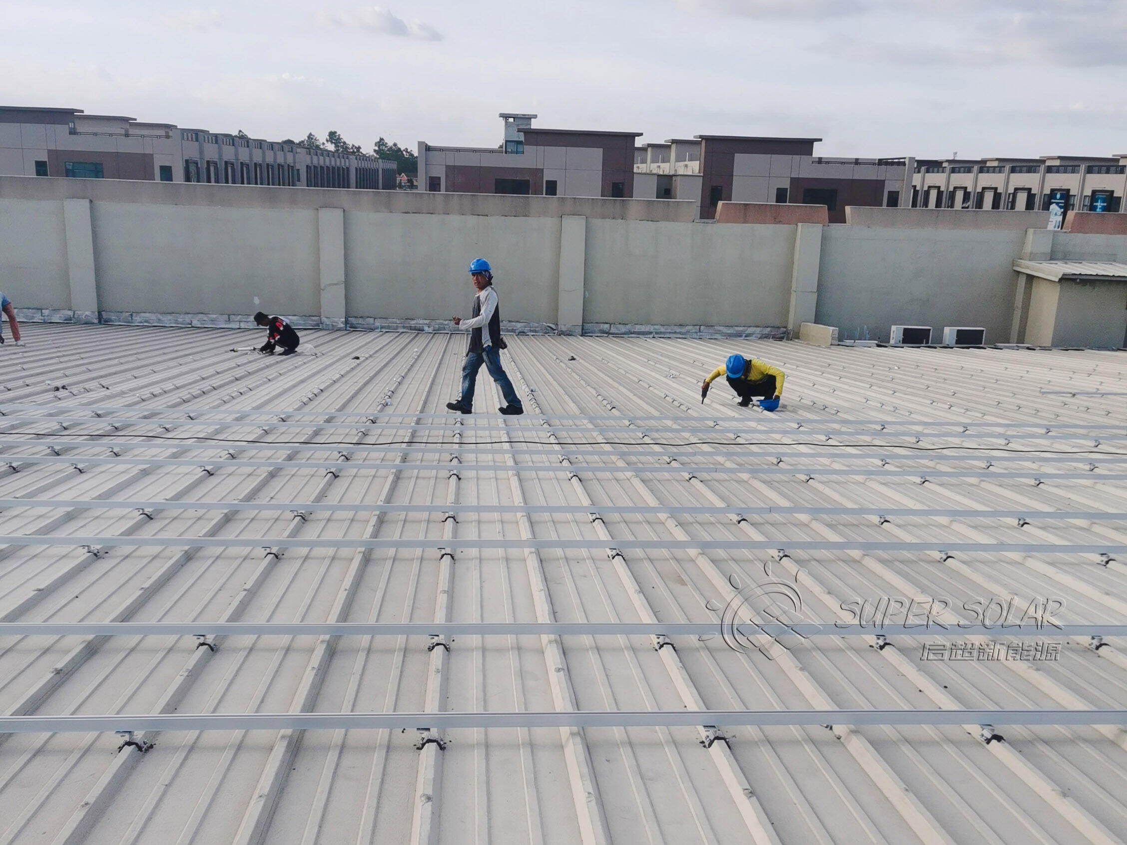 roof solar mounting.jpg