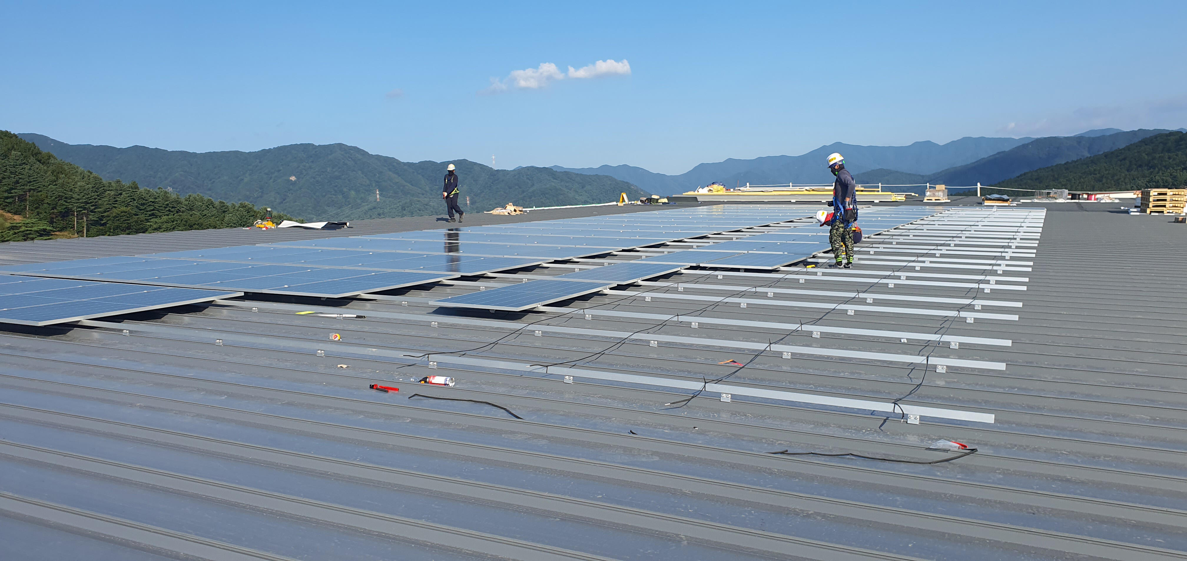 Intelligent Dual-Axis Tracking Technology