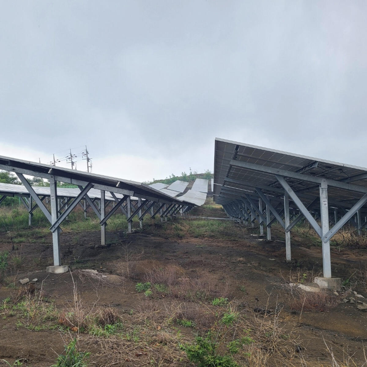 ground mounted solar structure2.jpg