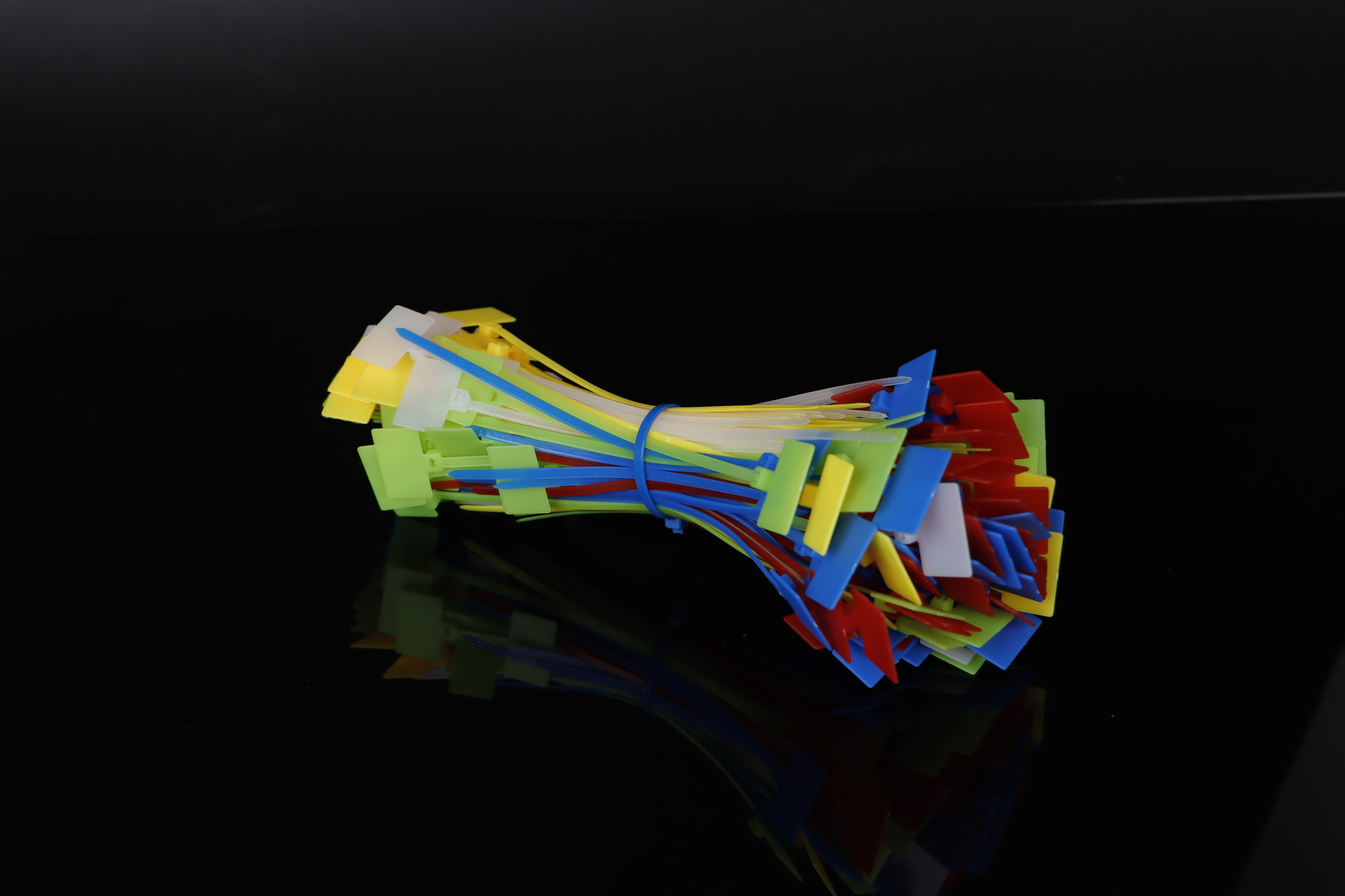 How to Pick Cable Tie for Stable Power Industry Fixing?
