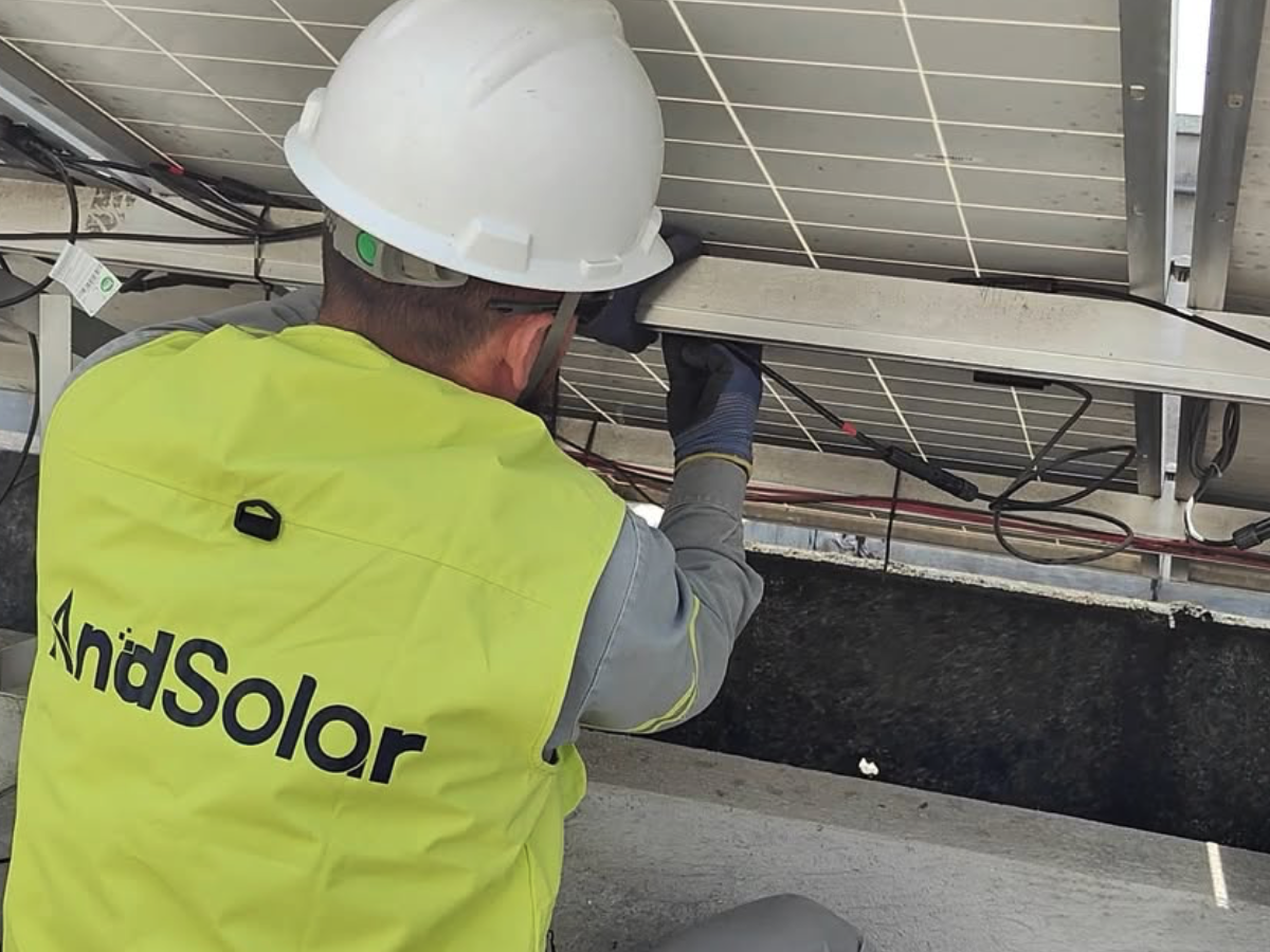 Recursos Avançados de Monitoramento e Comunicação Inteligente